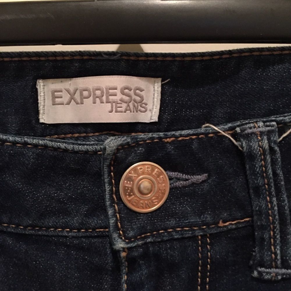 Express Distressed Jeans - Picture 4 of 7